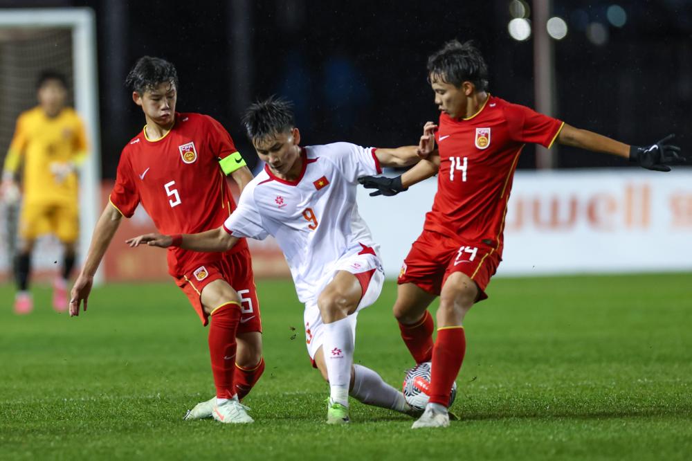 勒沃库森官方：球队主帅尤尔曼德因个人原因缺席今日对阵纽卡